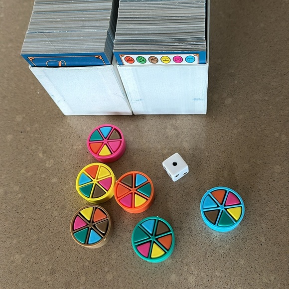 Trivial Pursuit from 1980s - Picture 2 of 2